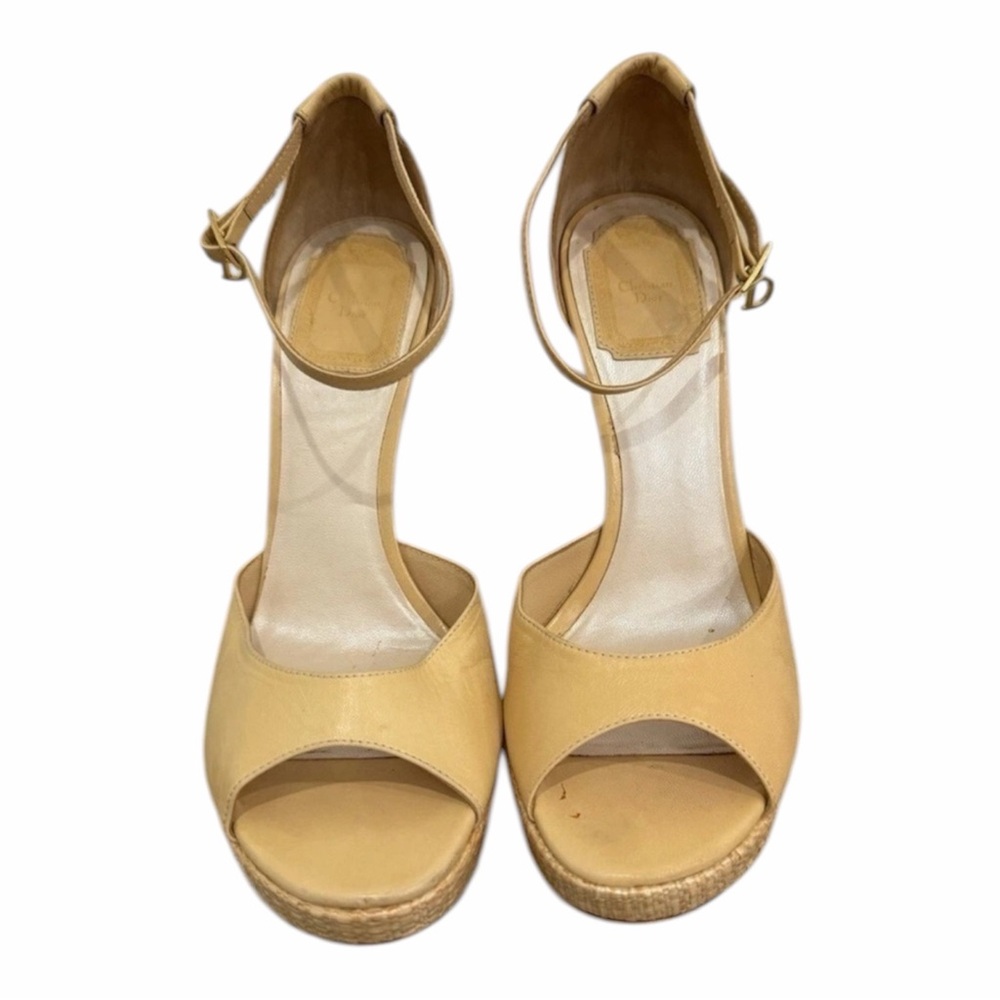 Christian Dior - Picture 7 of 9